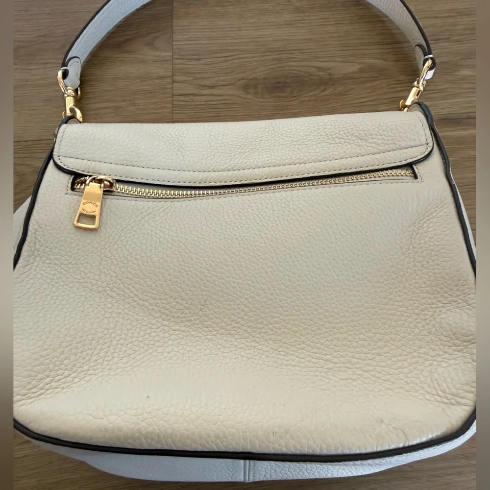 Coach Kleo Cream Pebbled Leather Shoulder Bag Gold Hardware Beige Suede Interior - Picture 7 of 10